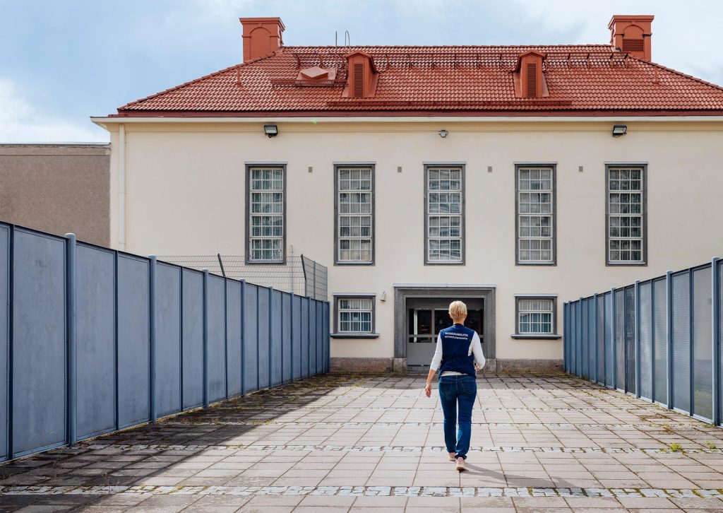 Entrén till Riihimäki fängelse.